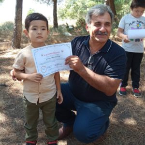 Doğu Türkistan' lı anne ve çocuklar için arıcılık eğitimi düzenledik  